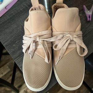 Steve Madden Lancer Street Style Sneakers